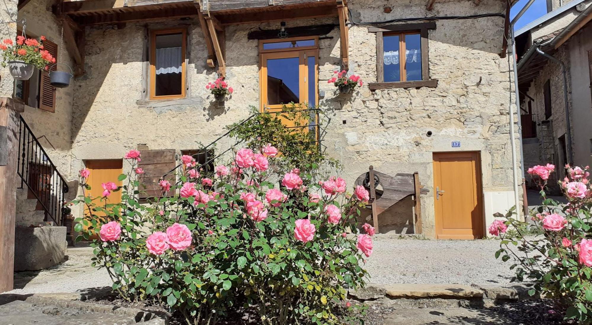 Villa O Joli Bugey Saint-Rambert-en-Bugey Exterior foto